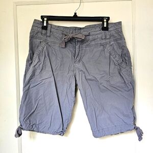 Gray capri utility shorts (Jr 9)